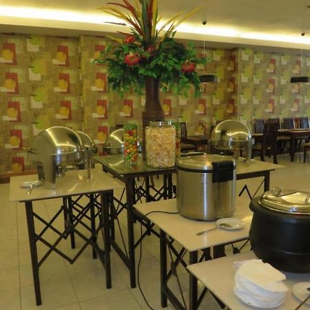 Insumo Palace Hotels & Resorts Kediri  Ngoại thất bức ảnh