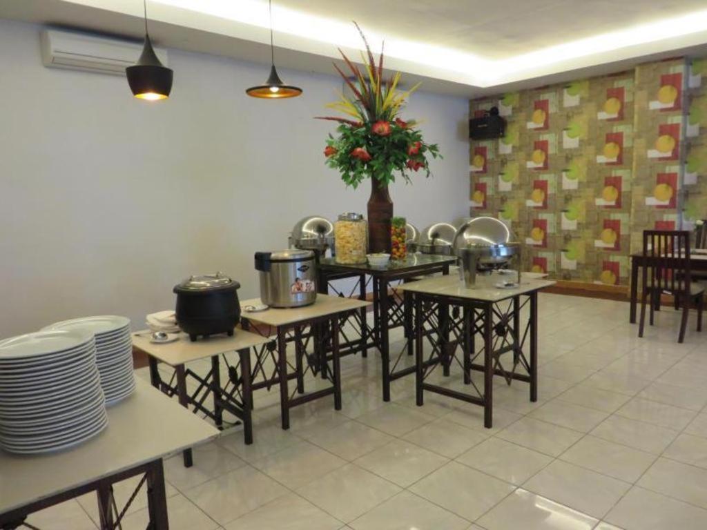 Insumo Palace Hotels & Resorts Kediri  Ngoại thất bức ảnh