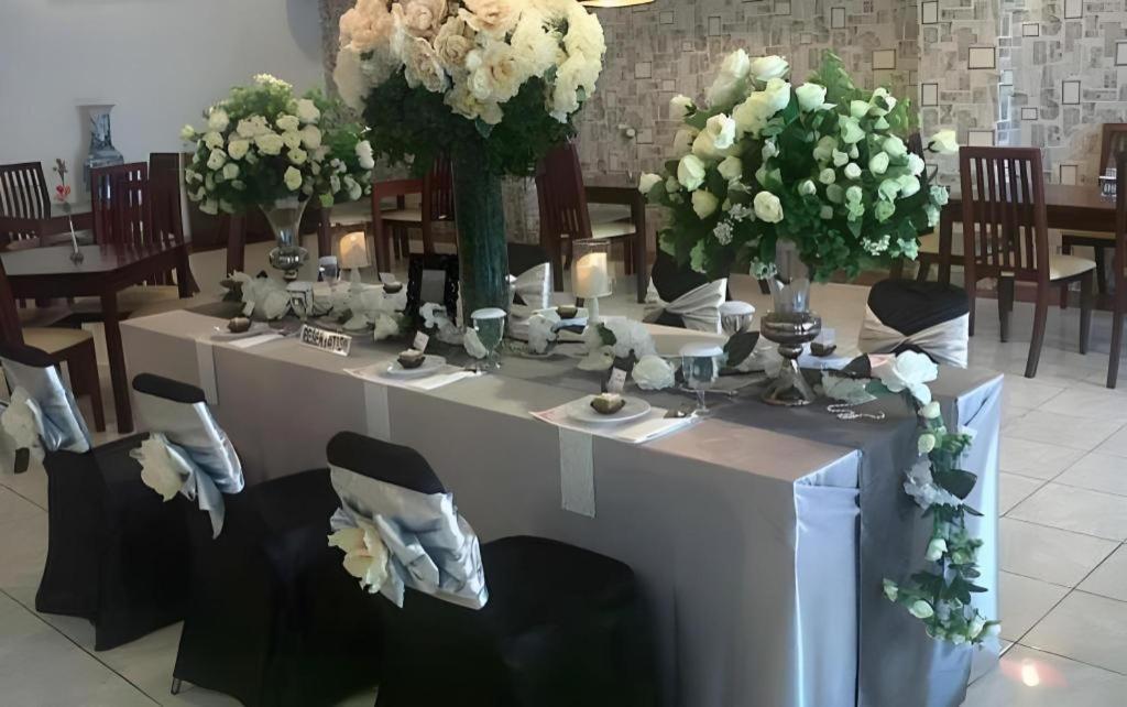 Insumo Palace Hotels & Resorts Kediri  Ngoại thất bức ảnh