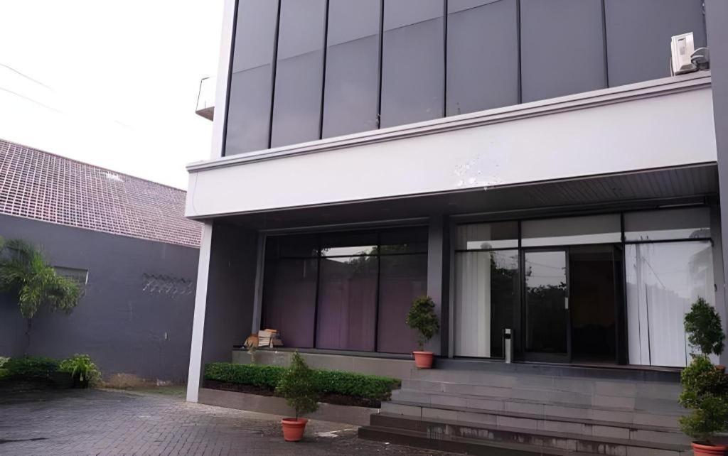 Insumo Palace Hotels & Resorts Kediri  Ngoại thất bức ảnh